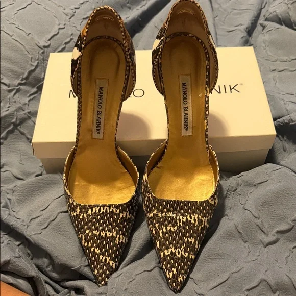 Manolo Blahnik Black and Brown Patterned Heels - Picture 6 of 6
